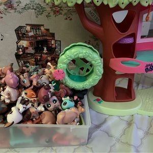 Over 200+ LPS (comes with accessories and playhouse)